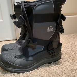 *NEW* Sorel Tac Buckle Boots
